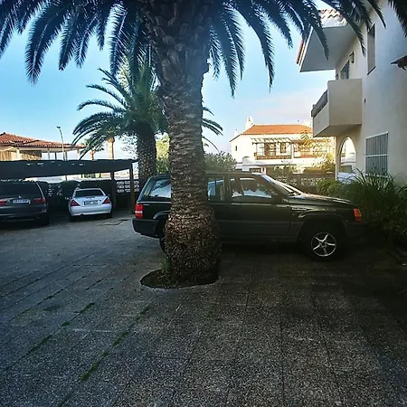 Elegant And Peaceful Aparments With Pool And Garden Apartment *
