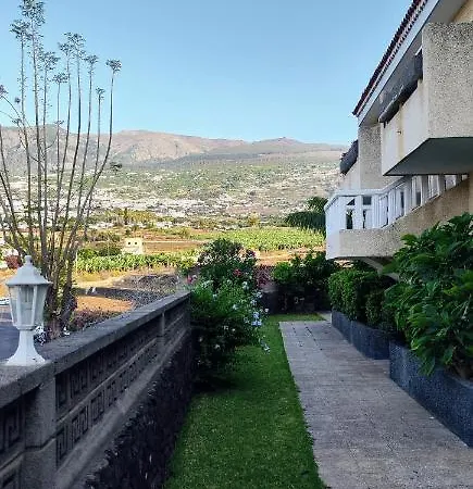 Elegant And Peaceful Aparments With Pool And Garden Apartment *