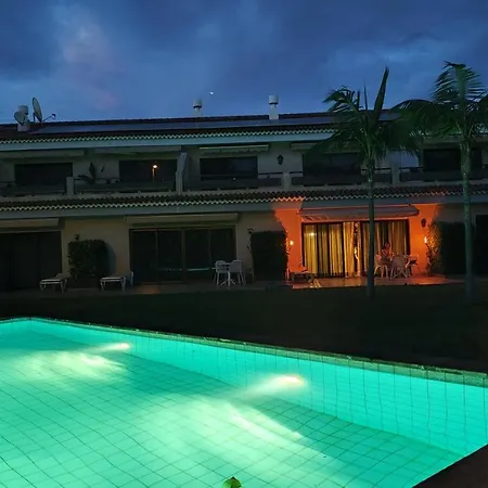 Elegant And Peaceful Aparments With Pool And Garden Puerto de la Cruz (Tenerife)